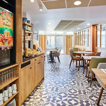 Originals Boutique, Larivaut, Hotel Puy-Guillaume